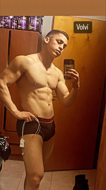 Photo of model @abaloenzo