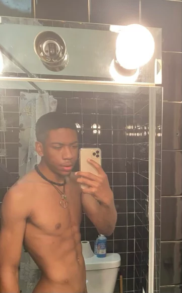 Photo of model @ace69papi