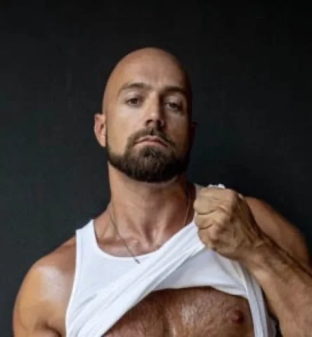 Photo of model @adamsnowxxxfree