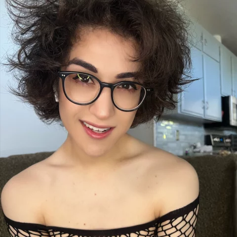Photo of model @adderall999