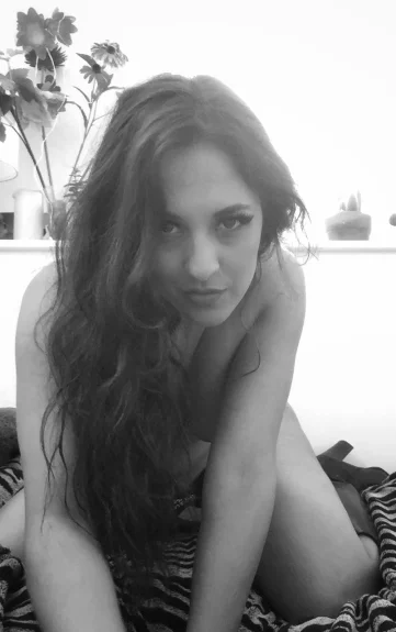 Photo of model @adorabellefree