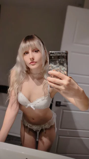 Photo of model @aikodivinex