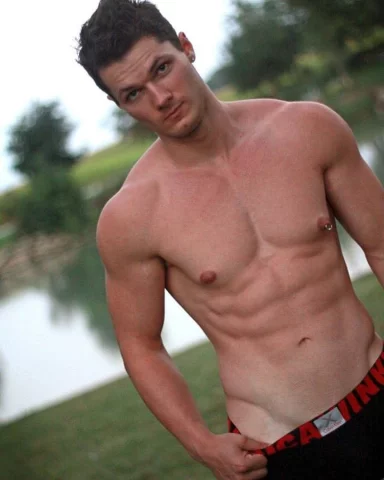 Photo of model @akaclarkkent