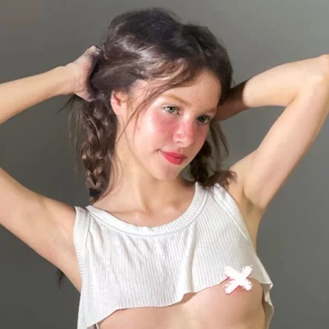 Photo of model @alejacrack
