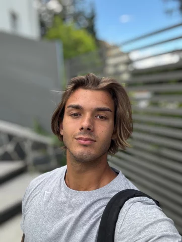 Photo of model @alexcutcher