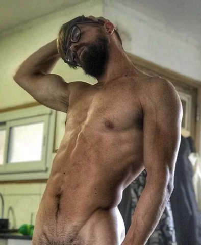 Photo of model @alexxxblow