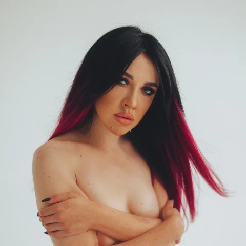 Photo of model @alinabellafree