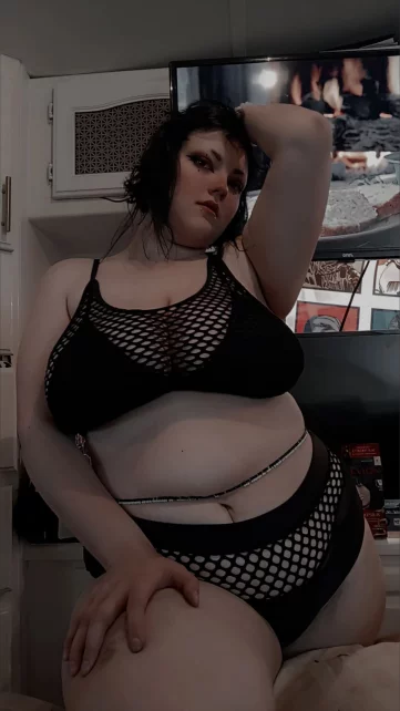 Photo of model @aloofkitten