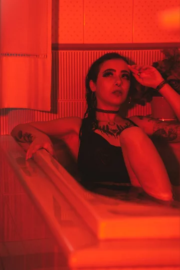 Photo of model @alucarynmoon