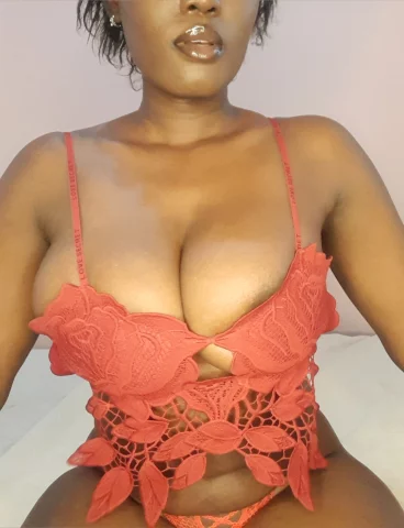Photo of model @amariebony