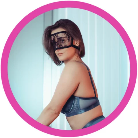 Photo of model @amateurrosa
