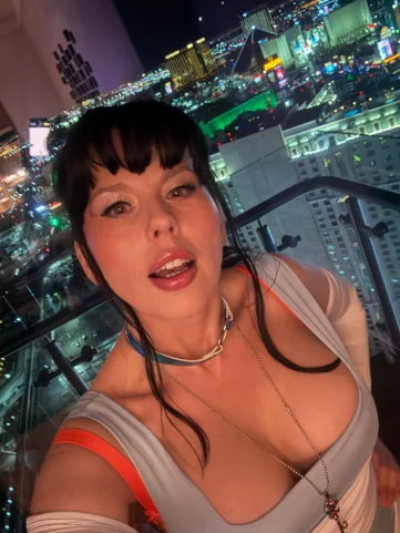 Photo of model @amberchase
