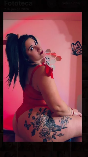 Photo of model @ambertemptlux