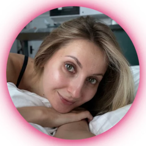 Photo of model @amelia_blonde