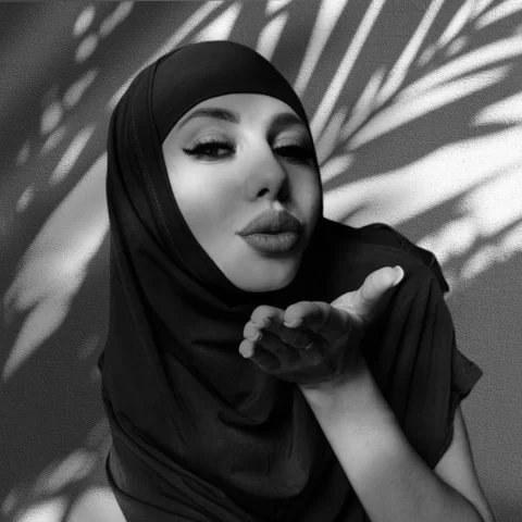 Photo of model @amira_muslim