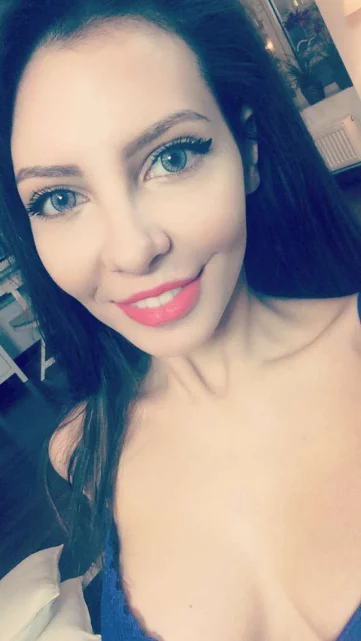Photo of model @amylovex