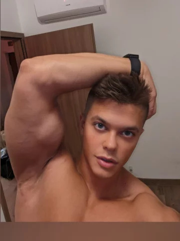 Photo of model @andreew_fit