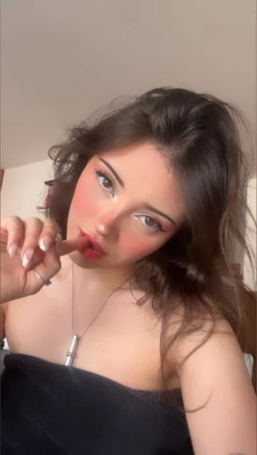 Photo of model @angelaa_55