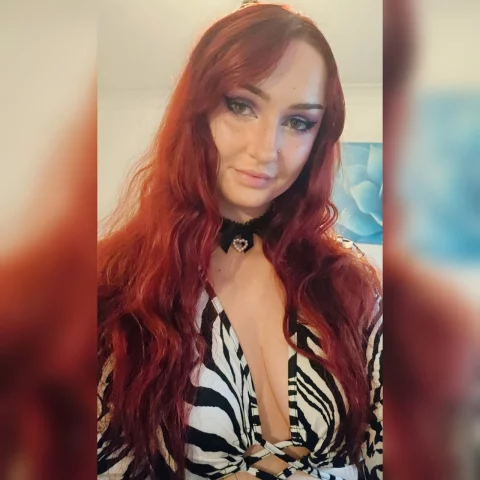 Photo of model @angelredfree