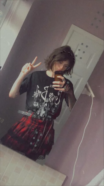 Photo of model @angelwillowxoxo