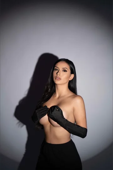 Photo of model @anissagodinafree