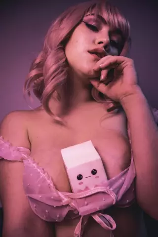 Photo of model @apollymisg