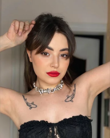 Photo of model @ariana_baby_girl