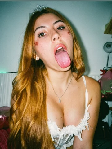 Photo of model @arielao