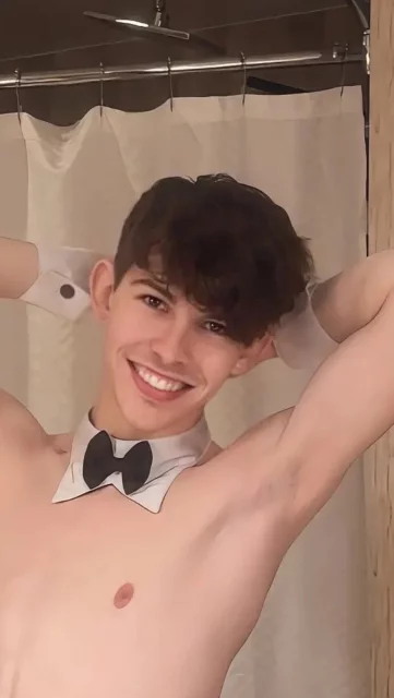 Photo of model @ashertyson