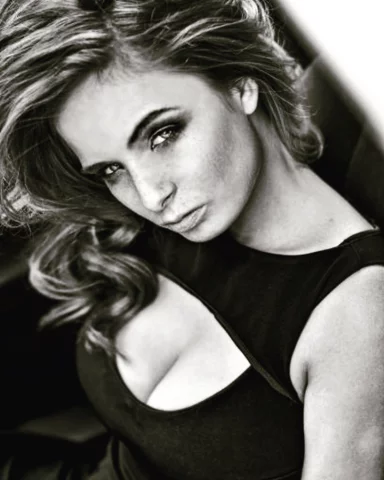 Photo of model @ashleegraham