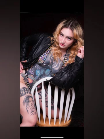Photo of model @aurorawestxfree