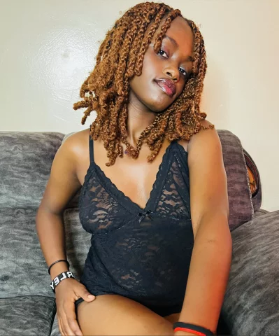 Photo of model @azzafox