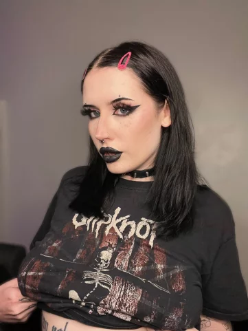 Photo of model @babybloofree