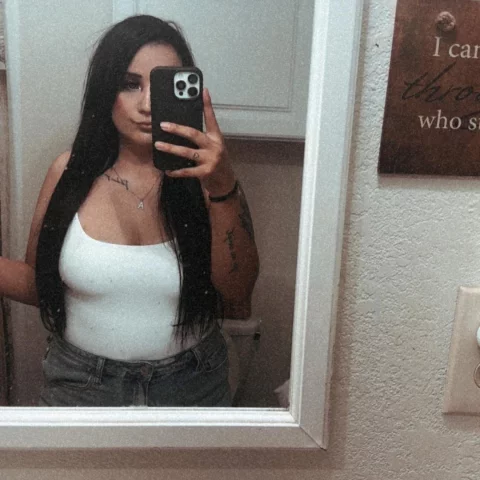 Photo of model @babygirl199922