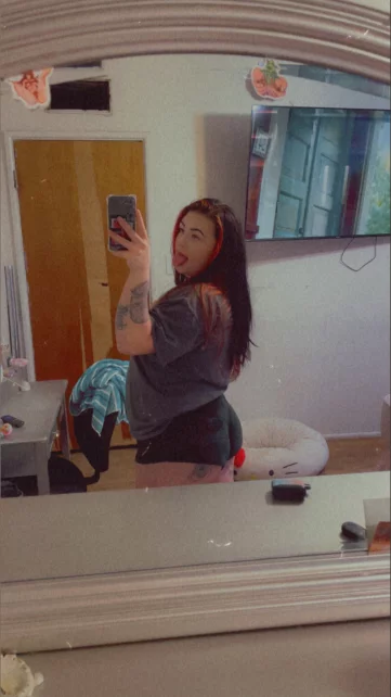 Photo of model @babykka23