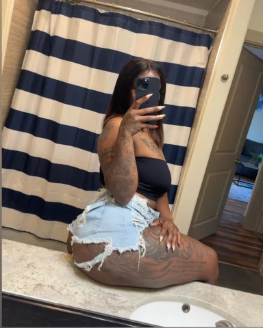 Photo of model @baefromhouston1