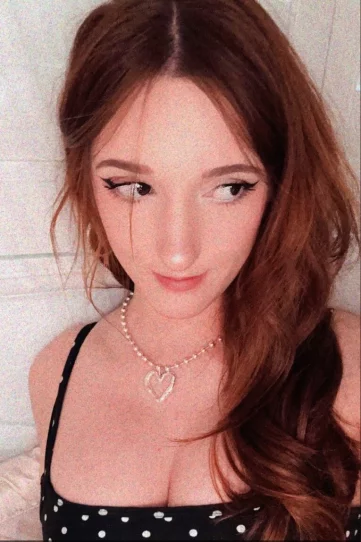 Photo of model @bambi-babyy