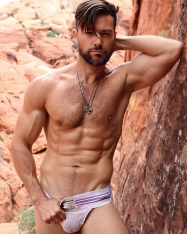 Photo of model @beauxmatthews
