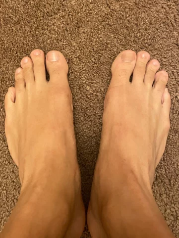 Photo of model @bigfeet88