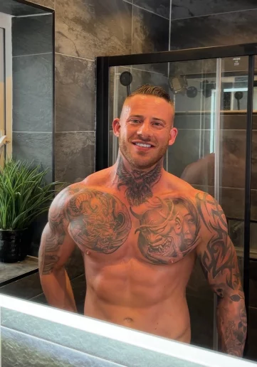 Photo of model @bigliamxxx