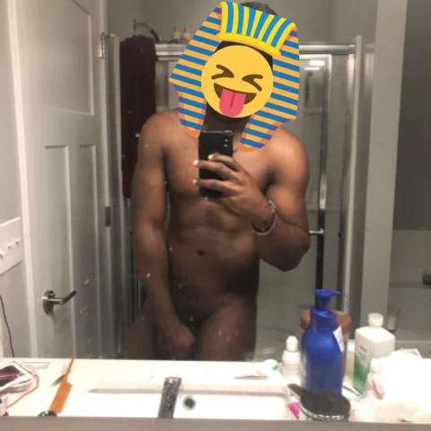 Photo of model @blackpapi13