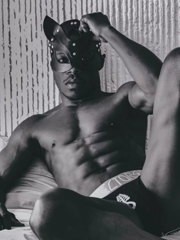 Photo of model @blacktarzanxx