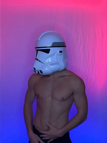 Photo of model @bonetrooper