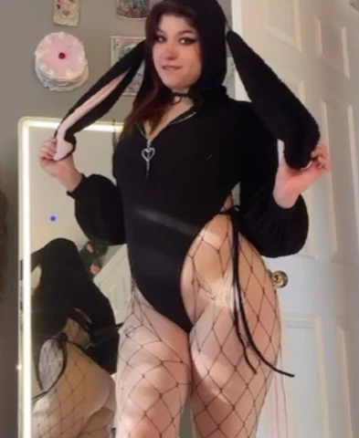 Photo of model @bouncinbunny