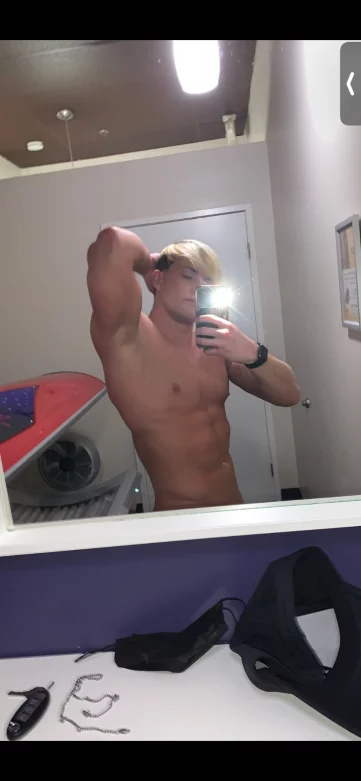 Photo of model @bradfury22