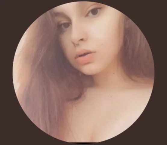 Photo of model @bratbabyfree