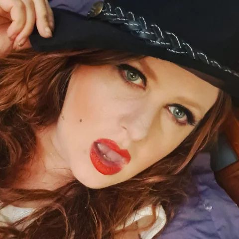 Photo of model @brattykitten_666