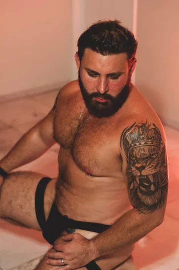 Photo of model @brazildaddybearfreepage