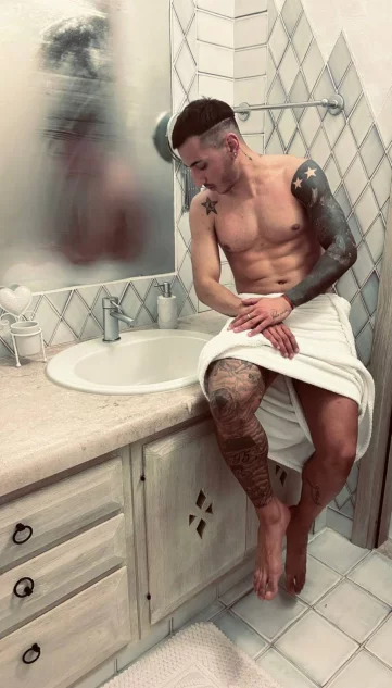 Photo of model @brianpipaok