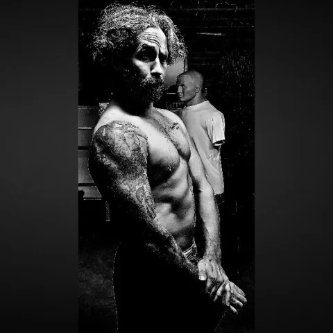 Photo of model @brokenrogu